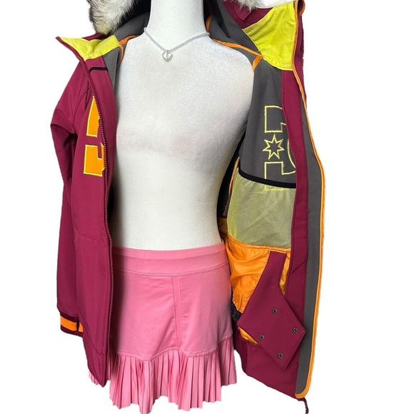 DC Soft Shell Burgundy Jacket Size XS - Picture 10 of 11